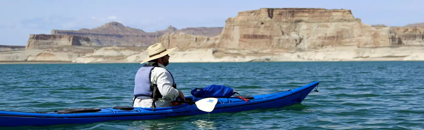 Lone Rock Adventure: Kayaking & Capturing Lake Powell’s Beauty